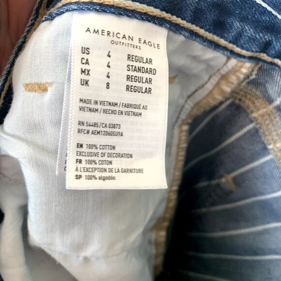 American Eagle Pinstripe Mom Jeans Blue Size 4 Denim High Rise Relaxed Preppy - Picture 6 of 6